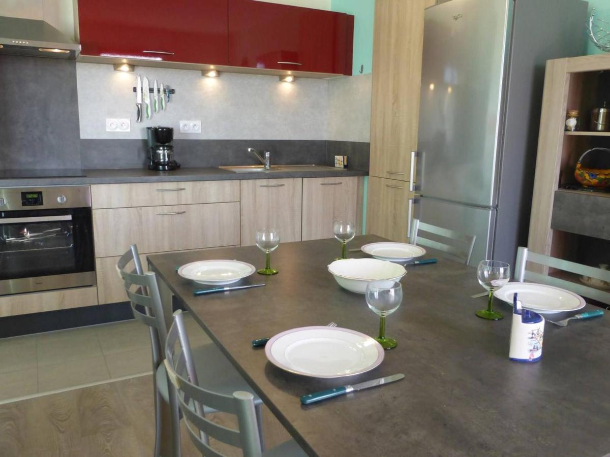 Appartement 2 Pieces Avec Balcon, Parking Et Proche Plage A Saint-Gilles-Croix-De-Vie - Fr-1-224-587 Saint-Gilles-Croix-de-Vie Exterior foto